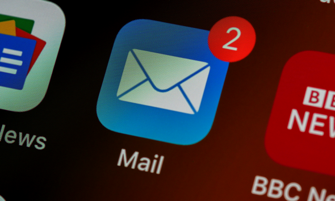 blue and white mail icon with two notifications